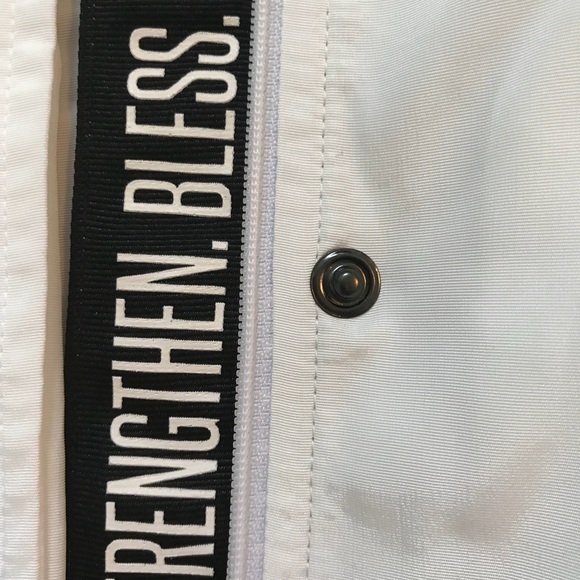 LuLaRoe jacket windbreaker - Picture 4 of 4